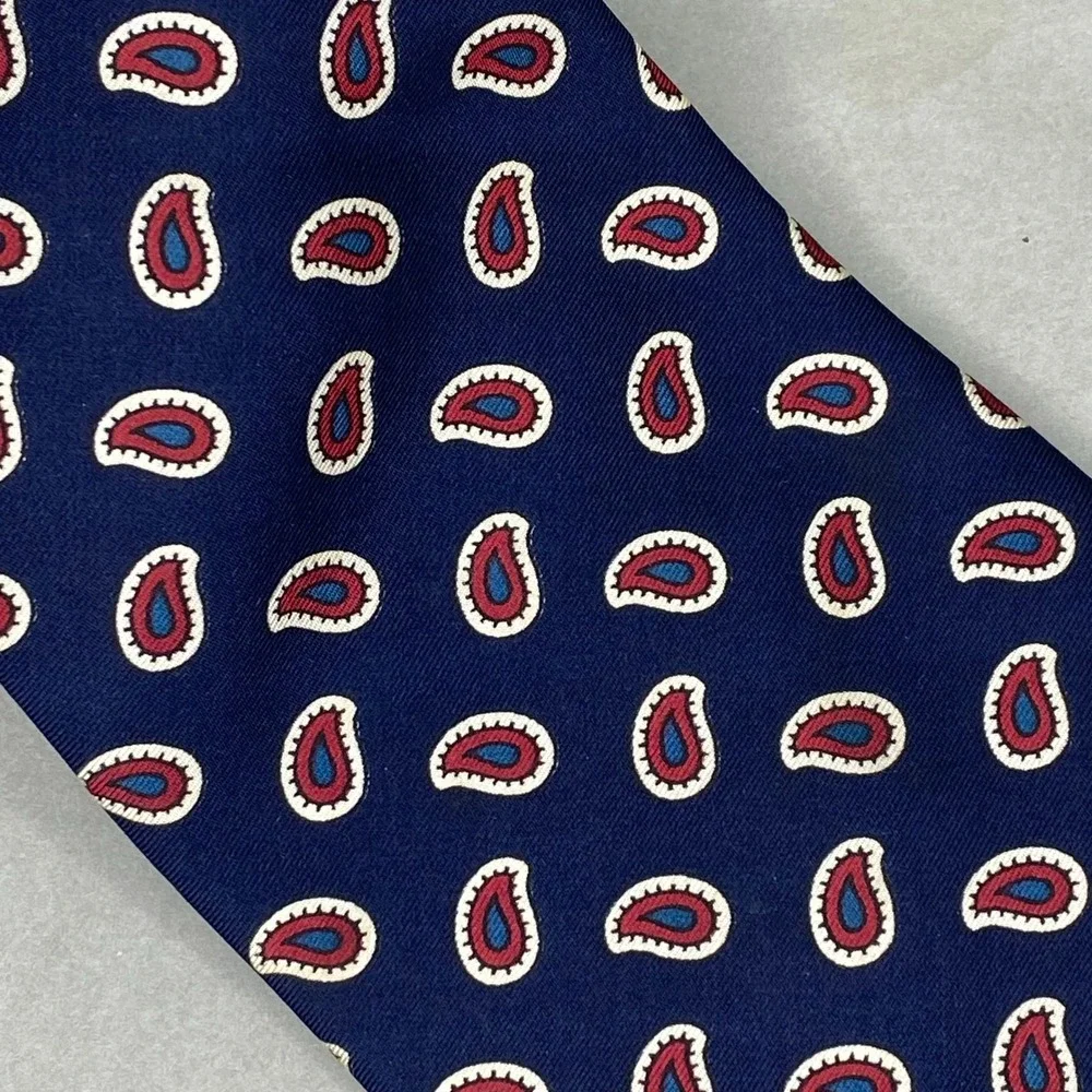 Liberty of London tie or